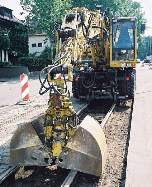 Datei:Mh zweiwegebagger.jpeg