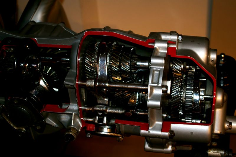 Datei:Porsche-gearbox-cutaway.jpg