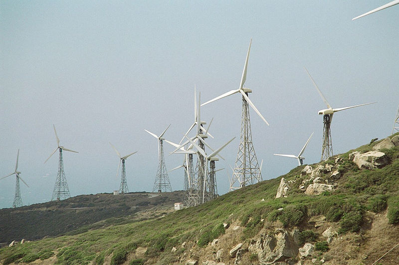 Datei:Windenergieanlagen Tarifa2004.jpg